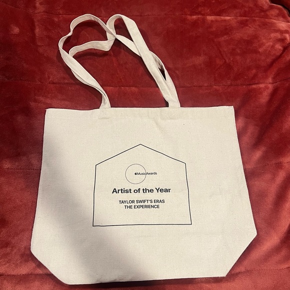 Taylor swift artist of the year tote bag - Picture 2 of 2